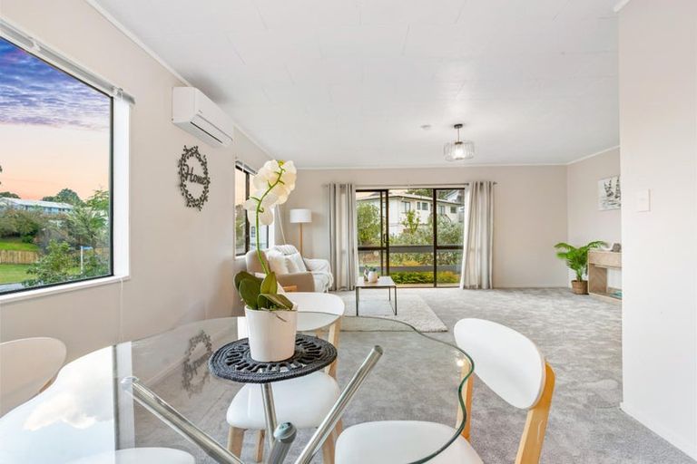 Photo of property in 11 Mona Vale, West Harbour, Auckland, 0618