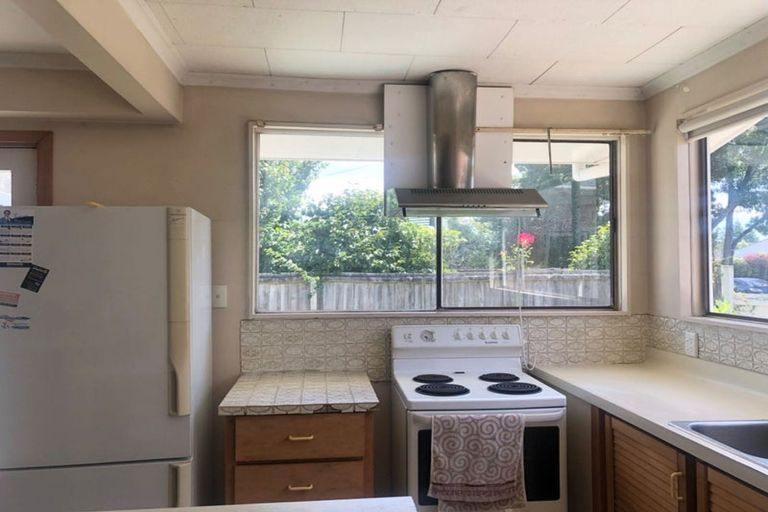 Photo of property in 15 Haslett Place, Upper Riccarton, Christchurch, 8041