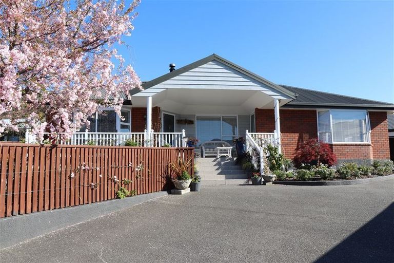 Photo of property in 76 Moana View Road, Waikawa, Picton, 7220