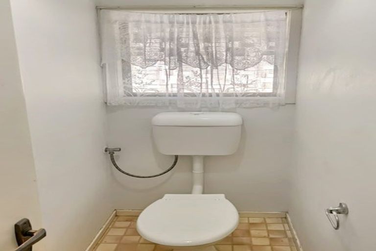 Photo of property in 6 Ervine Place, Bucklands Beach, Auckland, 2014