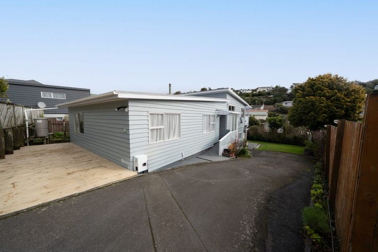 Photo of property in 7 Hawtrey Terrace, Johnsonville, Wellington, 6037
