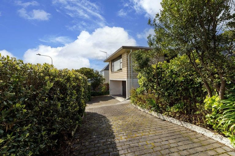 Photo of property in 1/81 Cannon Hill Crescent, Mount Pleasant, Christchurch, 8081