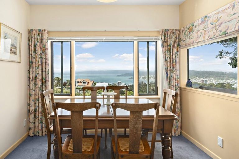 Photo of property in 26 Harbour View Road, Northland, Wellington, 6012