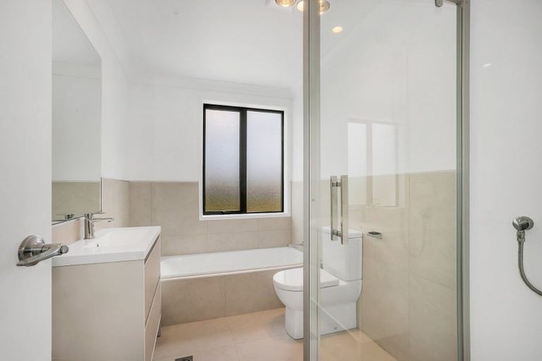 Photo of property in 27c O'meara Street, Swanson, Auckland, 0614