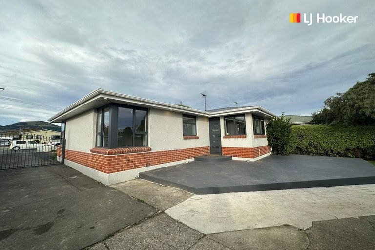 Photo of property in 56 Tay Street, Mosgiel, 9024