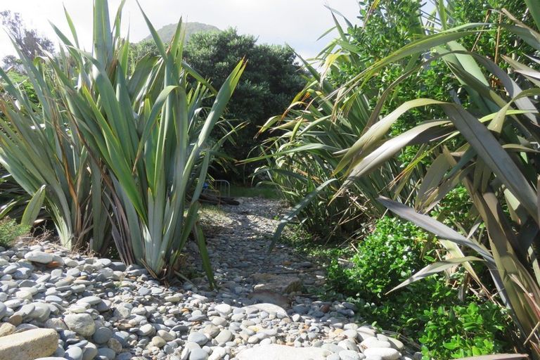 Photo of property in 107 Torea Street, Granity, 7823