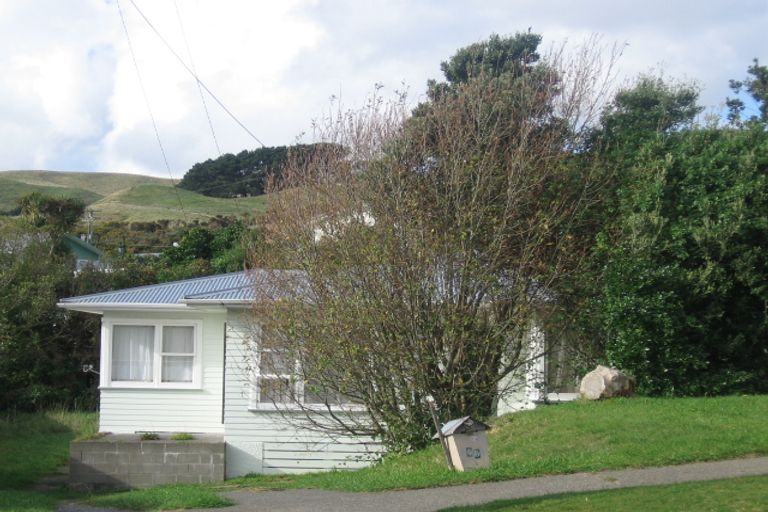 Photo of property in 45 Levant Street, Cannons Creek, Porirua, 5024