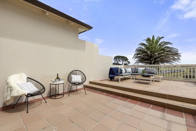 Photo of property in 295 Pinecrest Drive, Gulf Harbour, Whangaparaoa, 0930