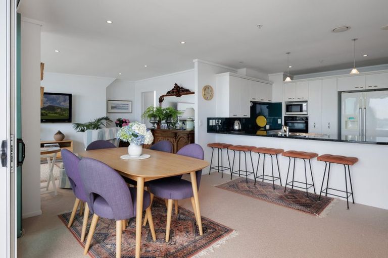 Photo of property in 12/72f Devonport Road, Tauranga, 3110