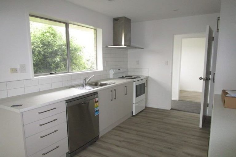 Photo of property in 58 Veitches Road, Casebrook, Christchurch, 8051