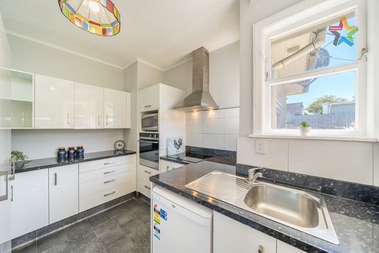 Photo of property in 12 Tennyson Street, Petone, Lower Hutt, 5012