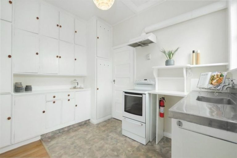 Photo of property in 2/10 Hillier Place, Spreydon, Christchurch, 8024