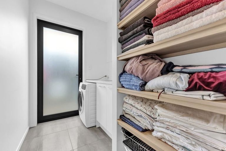 Photo of property in 5 Hillpark Drive, Pokeno, 2402