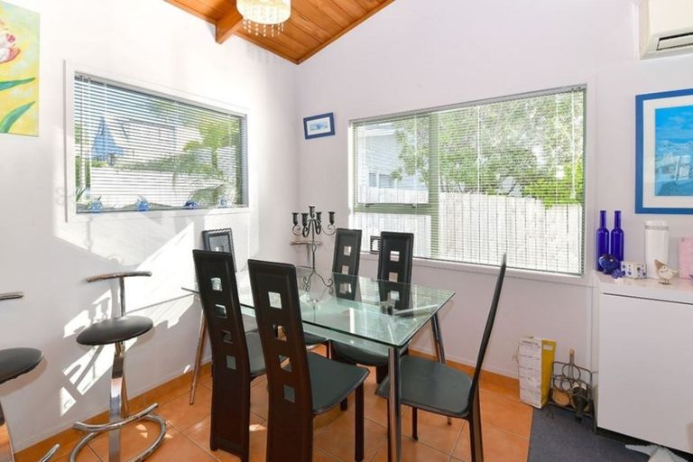 Photo of property in 19a Walbrook Road, Manly, Whangaparaoa, 0930