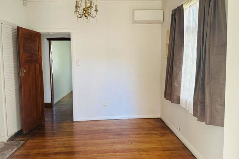 Photo of property in 38b Leighton Avenue, Waiwhetu, Lower Hutt, 5010