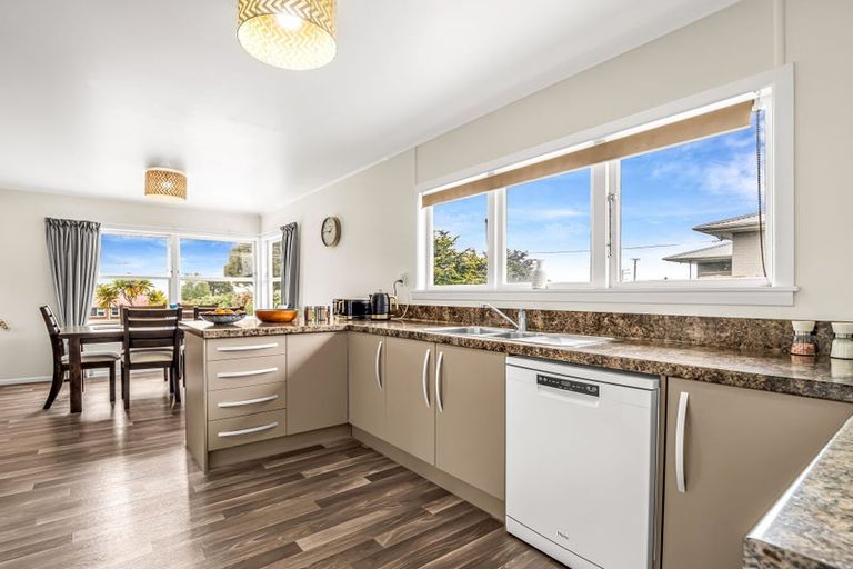 Photo of property in 5 Porikapa Road, Owhata, Rotorua, 3010