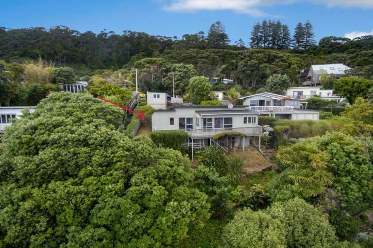 Photo of property in 25 Domain Crescent, Muriwai, Waimauku, 0881