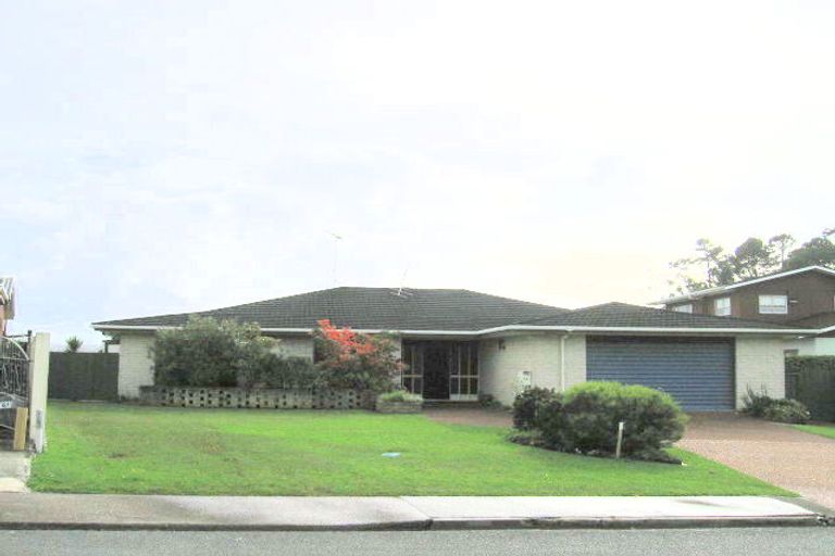 Photo of property in 65 Rosario Crescent, Red Beach, 0932