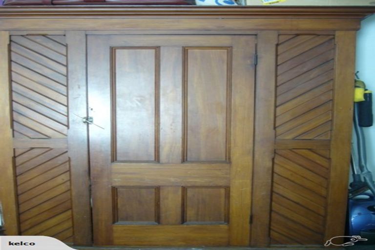 Photo of property in 46 Porritt Avenue, Mount Victoria, Wellington, 6011