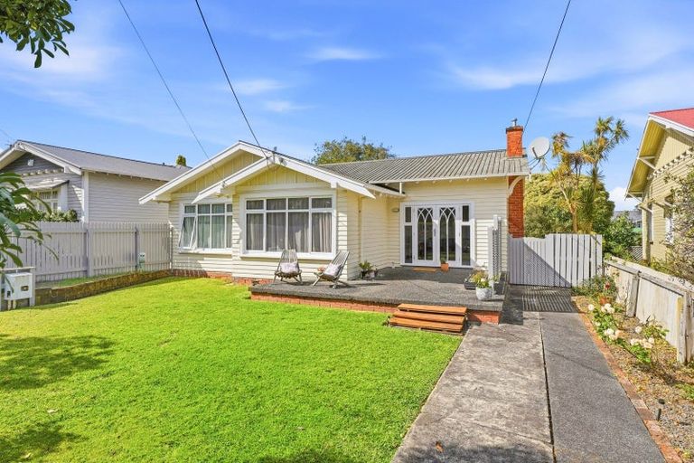 Photo of property in 22 Mason Terrace, Gonville, Whanganui, 4501