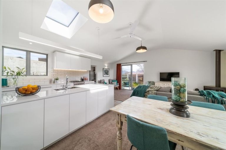 Photo of property in 6 Pritchard Place, Arrowtown, 9302