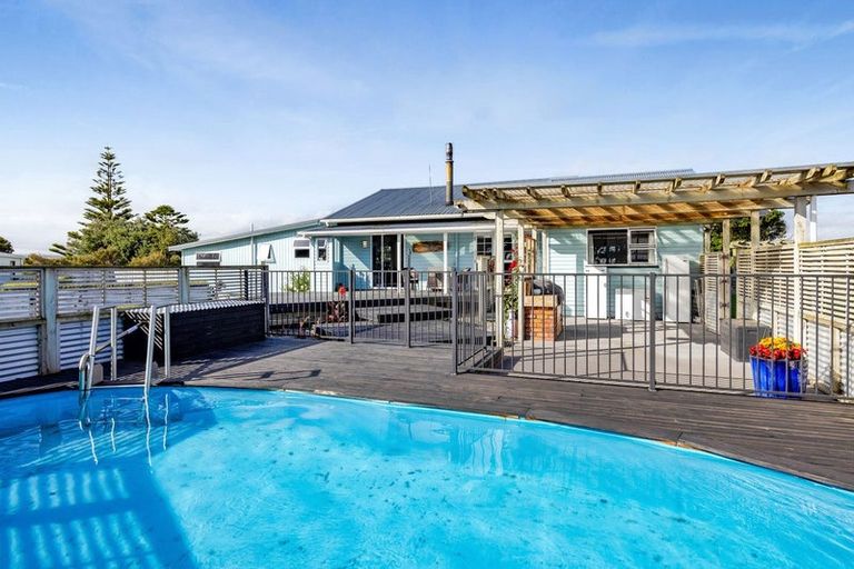 Photo of property in 1288 Normanby Road, Manaia, Hawera, 4678