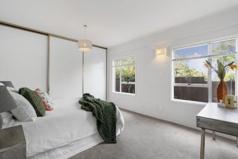 Photo of property in 12 Stanmore Bay Road, Stanmore Bay, Whangaparaoa, 0932