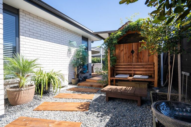 Photo of property in 13 Webber Street, Cambridge, 3434