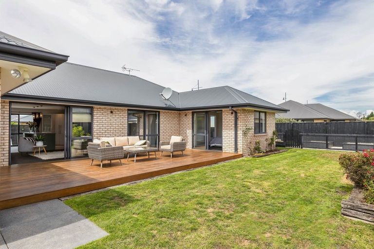 Photo of property in 23 Pegasus Main Street, Pegasus, 7612