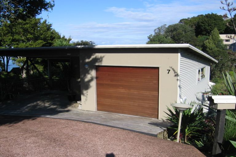 Photo of property in 7 Dorothy Road, Laingholm, Auckland, 0604