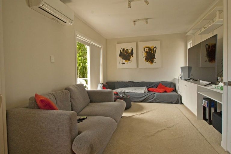 Photo of property in 53 Hutchinsons Road, Bucklands Beach, Auckland, 2014