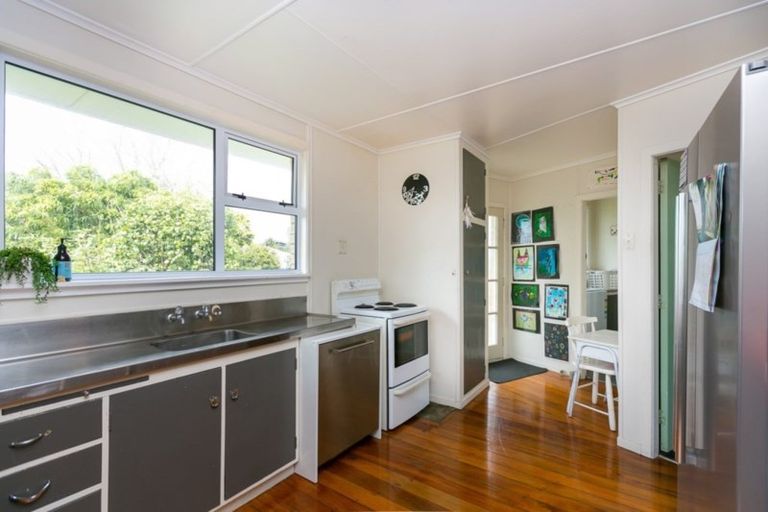 Photo of property in 7b Penrith Street, Westown, New Plymouth, 4310