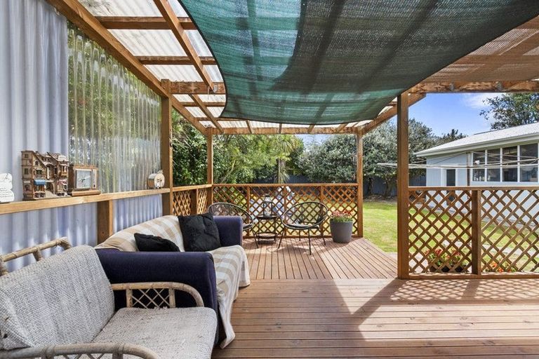 Photo of property in 11 Pembroke Street, Highbury, Palmerston North, 4412