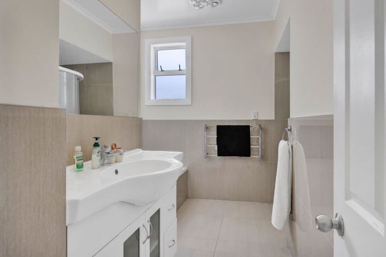 Photo of property in 35 Cordelia Street, Stratford, 4332