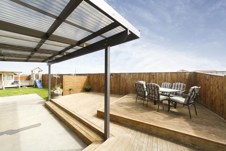 Photo of property in 7 Medallion Court, Kelvin Grove, Palmerston North, 4414