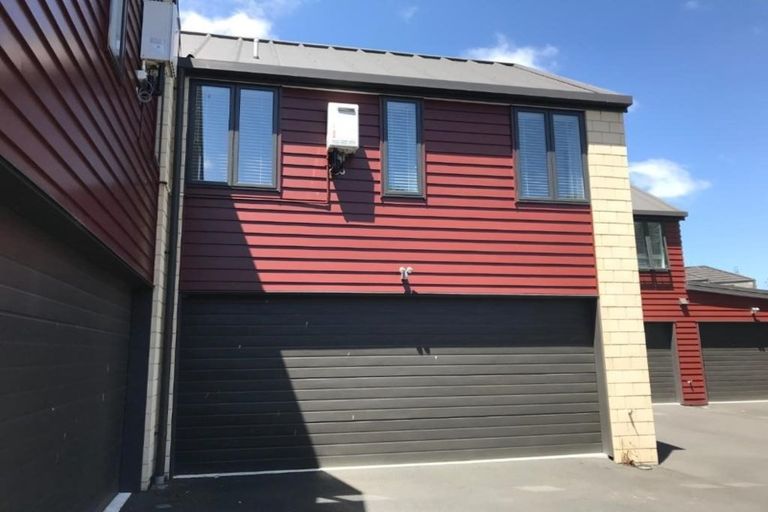 Photo of property in 2/105 Seddon Road, Frankton, Hamilton, 3204