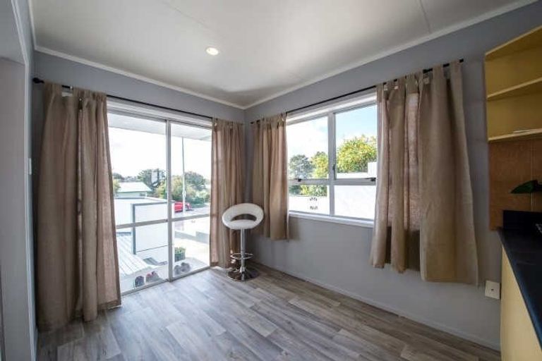 Photo of property in 2 Edith Place, Dinsdale, Hamilton, 3204