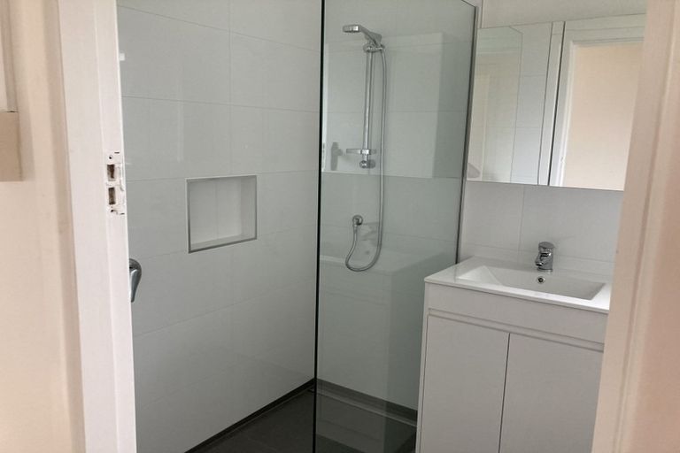 Photo of property in 6 Koromiko Street, New Lynn, Auckland, 0600