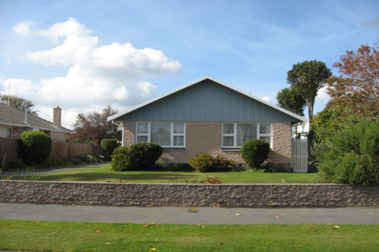 Photo of property in 42 Carruthers Street, Ilam, Christchurch, 8041
