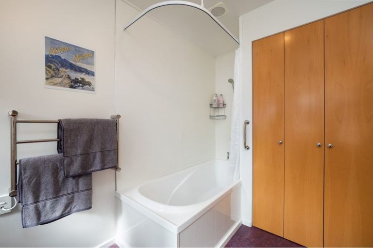 Photo of property in 2/49 Ashgrove Terrace, Somerfield, Christchurch, 8024