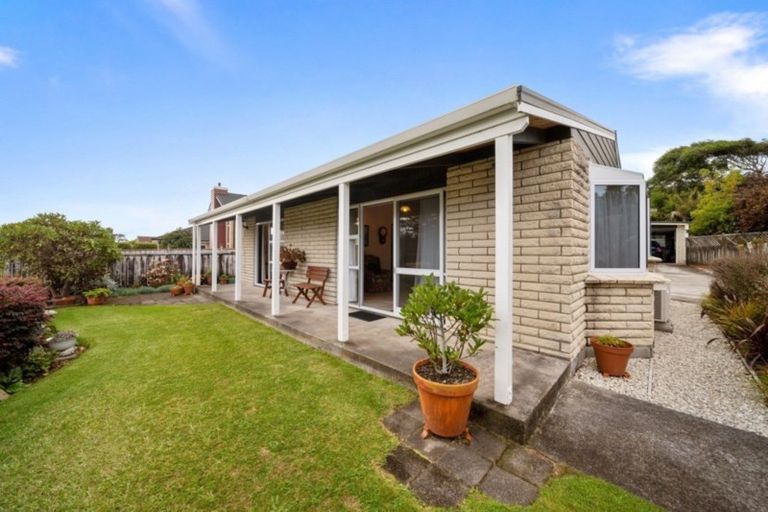 Photo of property in 1/13 Wesley Avenue, Frankleigh Park, New Plymouth, 4310