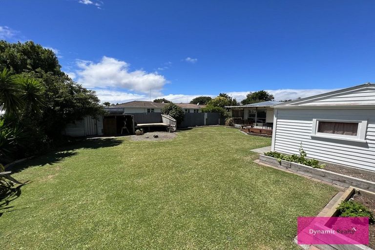 Photo of property in 15 Ilford Place, Awapuni, Palmerston North, 4412