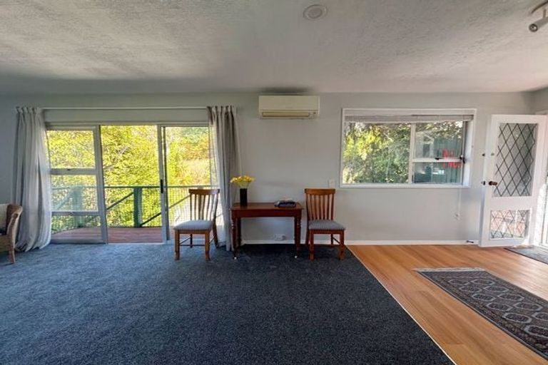 Photo of property in 1/94 Oxford Street, Lyttelton, 8082