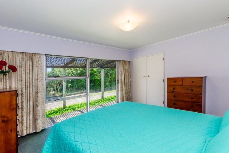 Photo of property in 15 Park Avenue, Waikanae, 5036