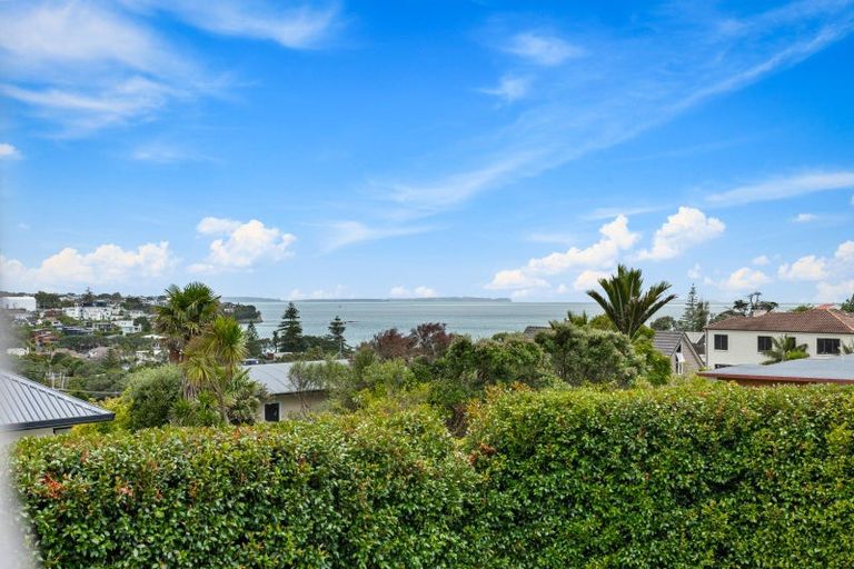 Photo of property in 25 Kowhai Road, Mairangi Bay, Auckland, 0630
