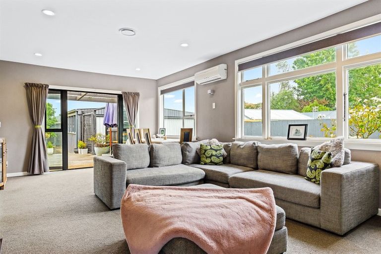 Photo of property in 103 Mcfaddens Road, St Albans, Christchurch, 8052