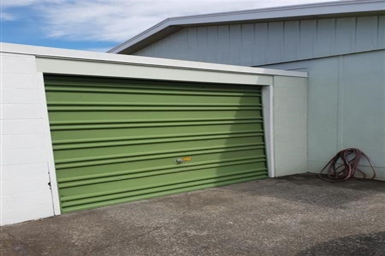 Photo of property in 5/39 Middle Road, Havelock North, 4130