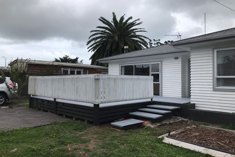 Photo of property in 2 Turenne Street, Inner Kaiti, Gisborne, 4010