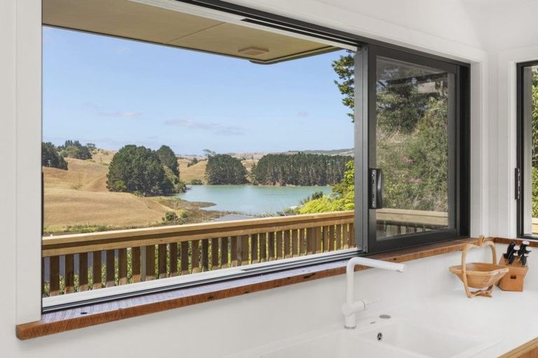 Photo of property in 33 Main Road, Raglan, 3225