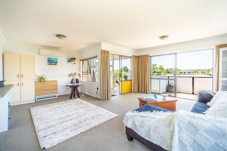 Photo of property in 13 Harbour View Road, Omokoroa, 3114